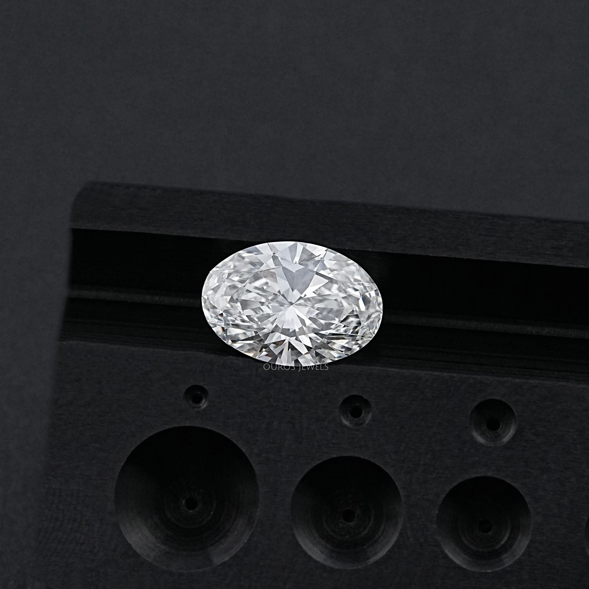 8X Lab Grown Diamond - Oval Shape Loose