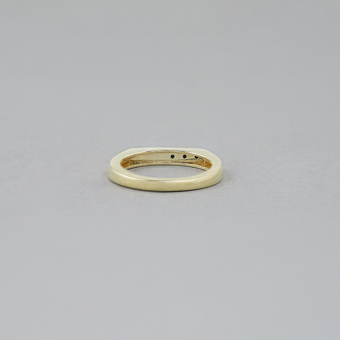 Black Round Diamond Flush Set Signet Ring Ring