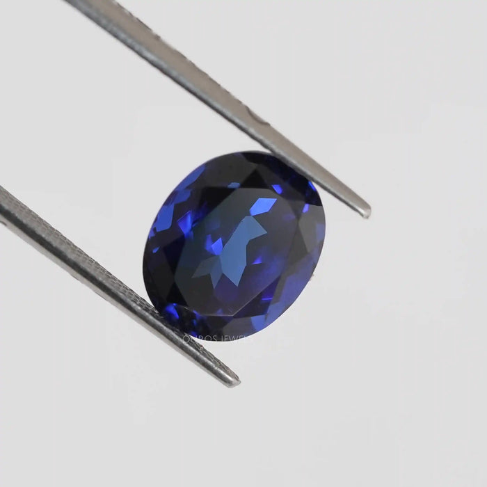 Oval Cut Lab Grown Blue Sapphire Gemstone