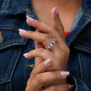 [A Women wearing Blue Oval Diamond Wedding Band]-[Ouros Jewels]