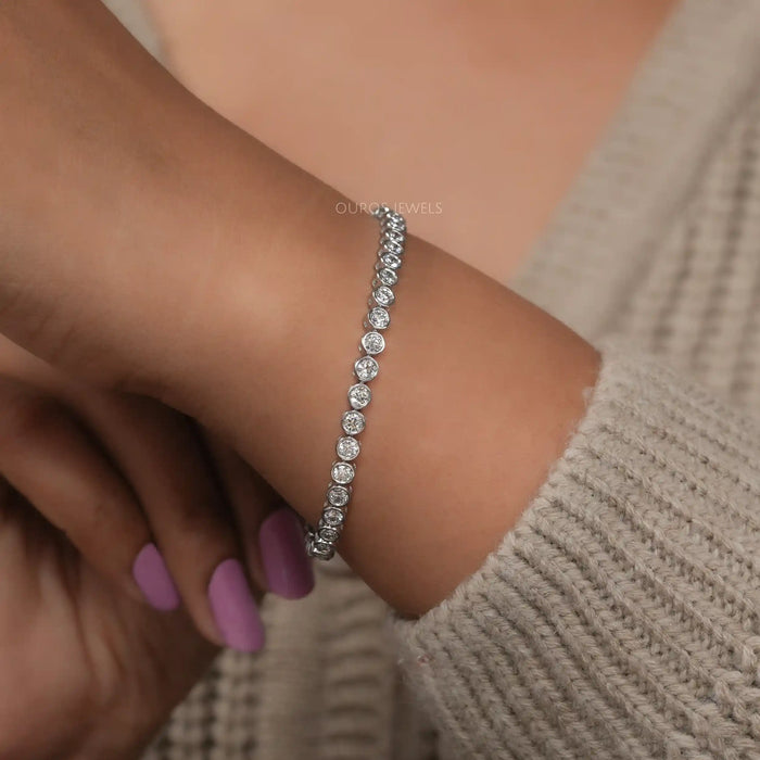 Round Cut Diamond Bezel Set Tennis Bracelet