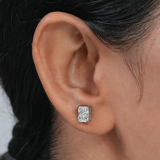 Radiant Cut Lab Grown Diamond Stud With IGI Certified