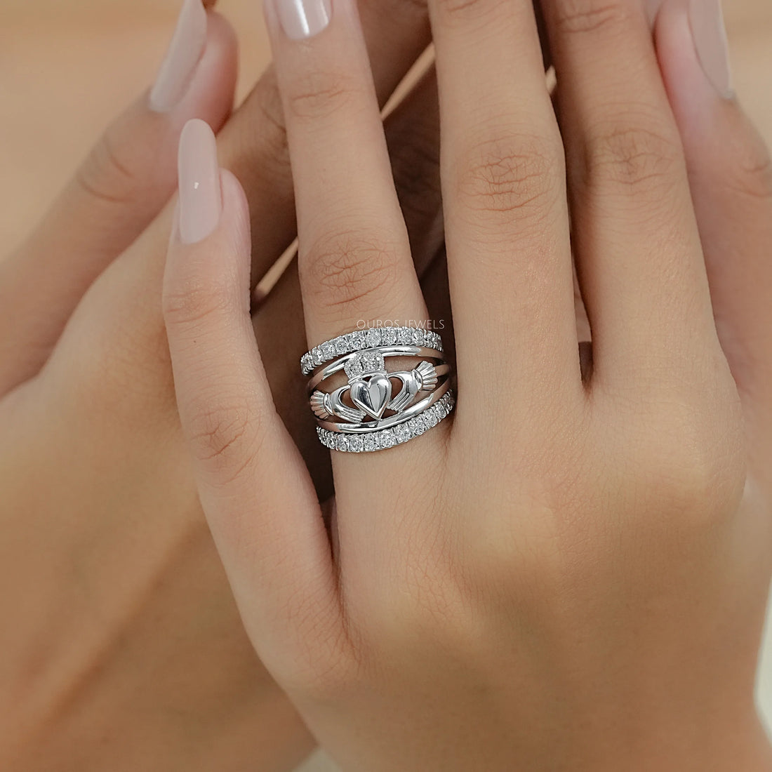 Heart Shape Crown Hands Lab Diamond Ring Set Ring