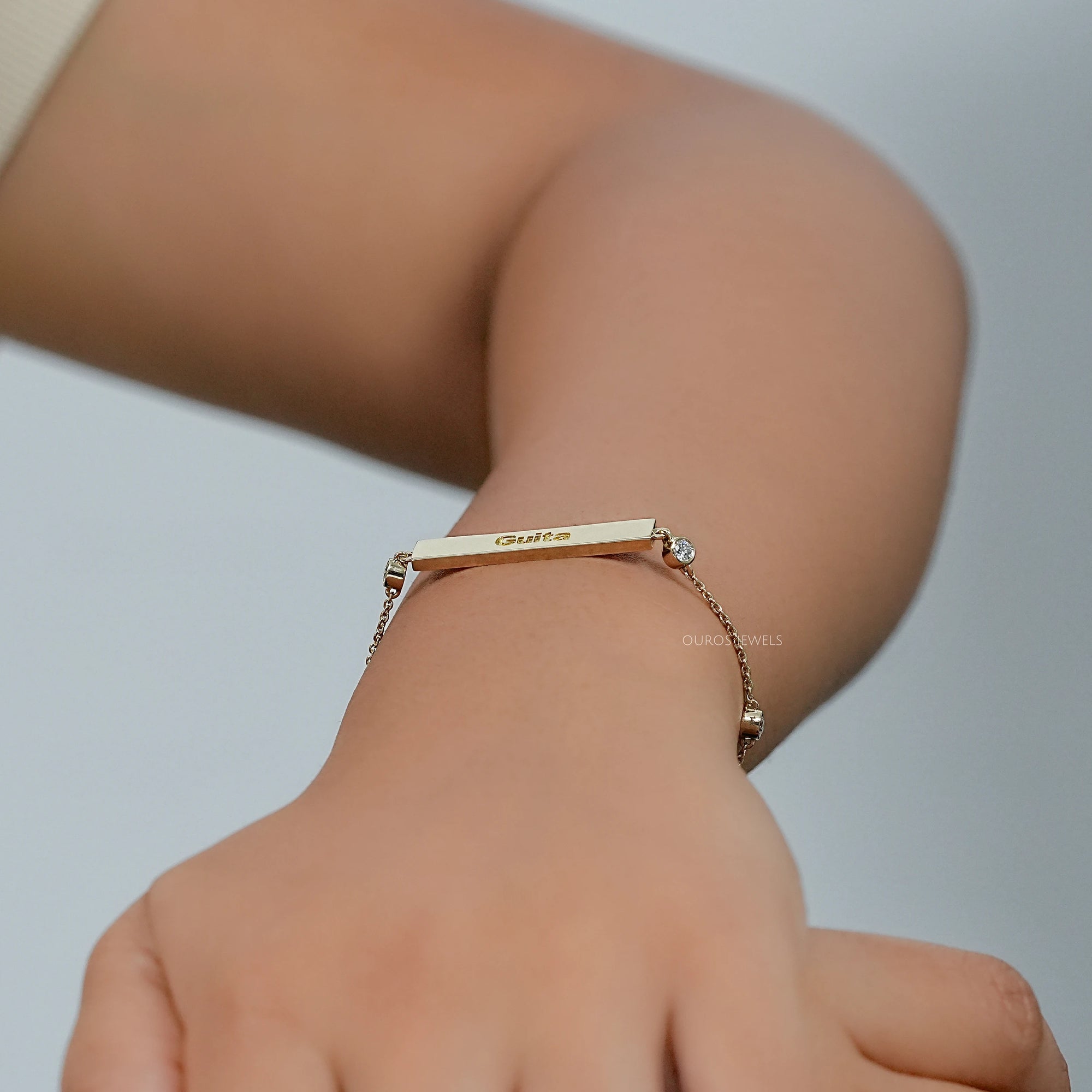 Guita Customize Bar Chain Bracelet Bracelet