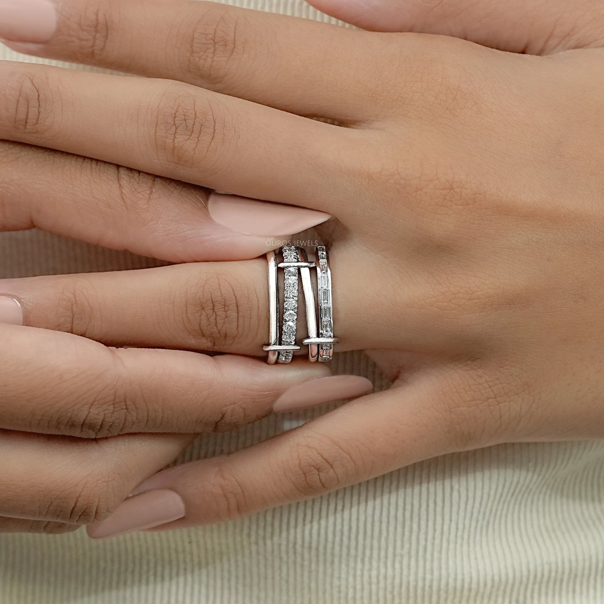 Baguette And Round Diamond Interlink Band Ring