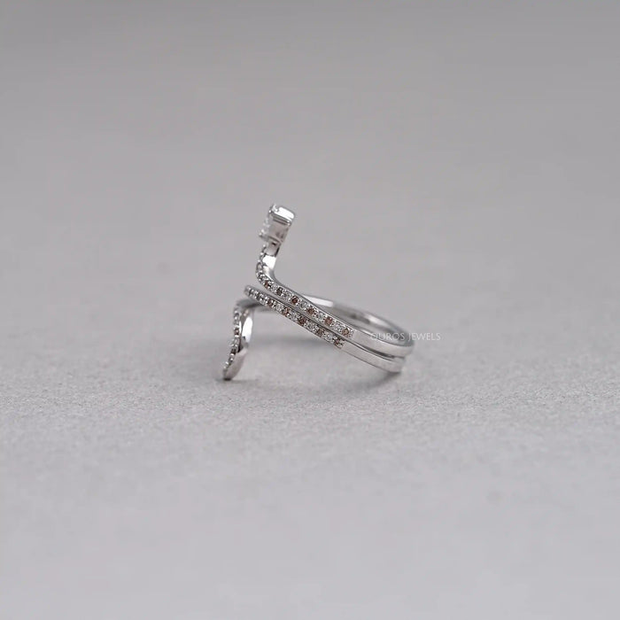 Round Snake Brown Diamond Ring