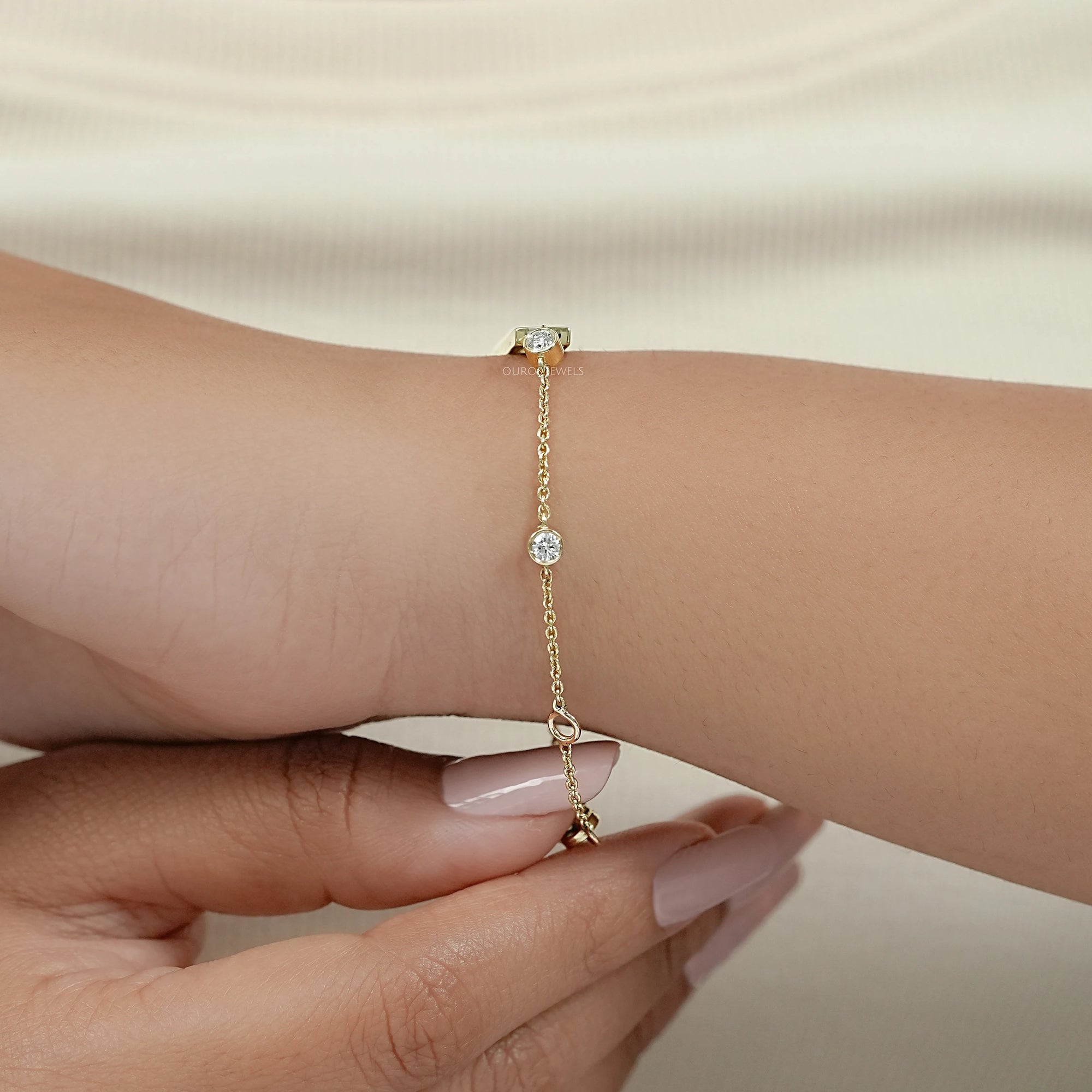 Guita Customize Bar Chain Bracelet Bracelet