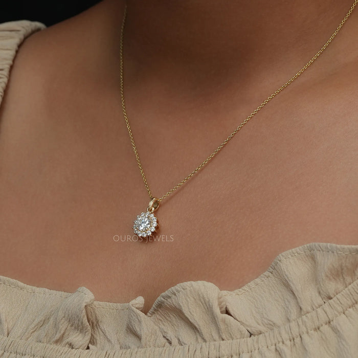 round diamond necklace