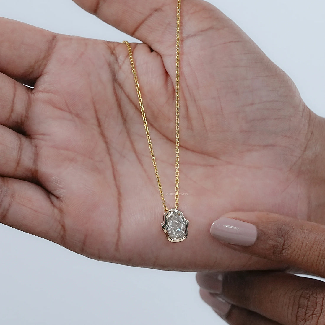 Antique Hamsa Hand Shape Lab Diamond Solitaire Pendant Necklaces