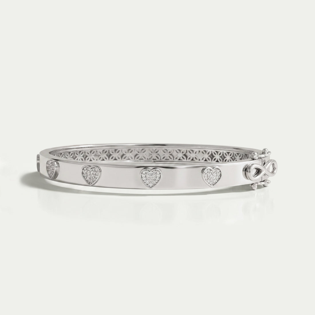 Heart Shape Round Cut Lab Grown Diamond Bangle
