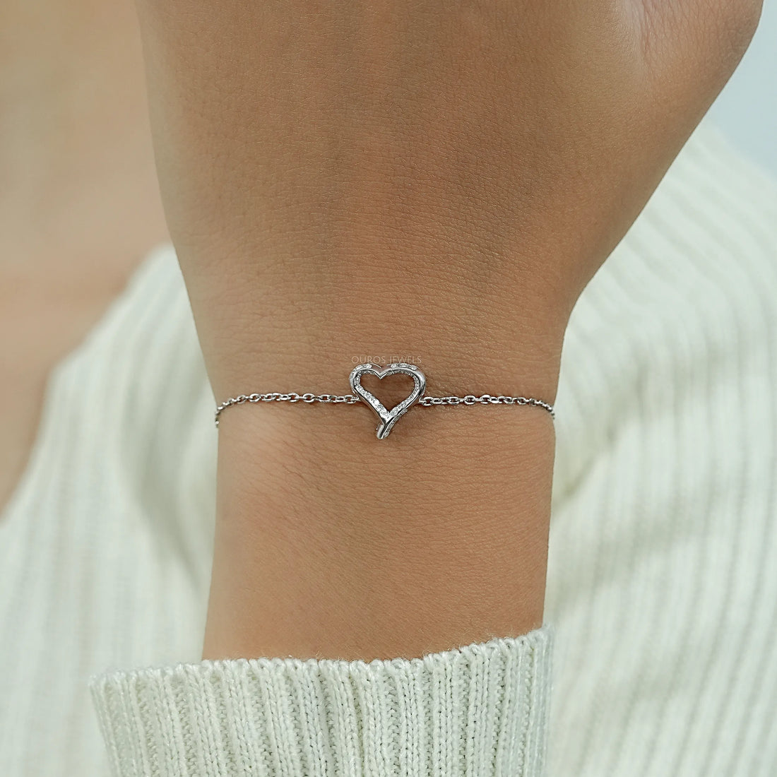 Open Heart Shape Round Diamond Chain Bracelet Bracelet