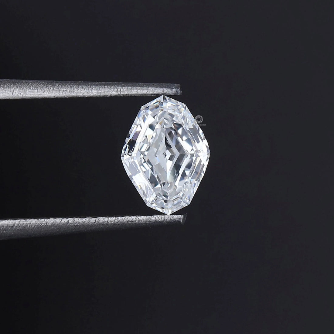 Modified Lozenge Step Cut Loose Diamond