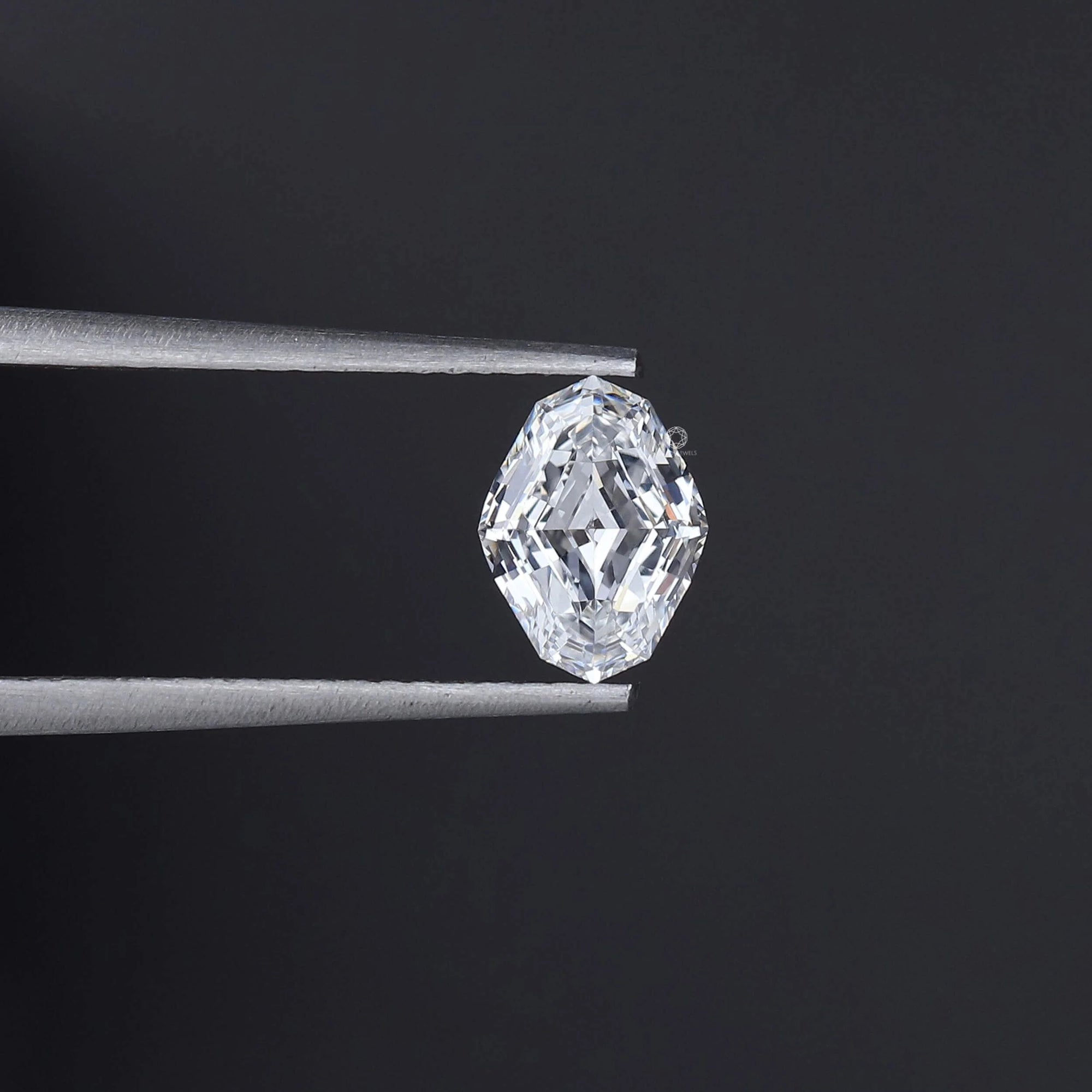 Modified Lozenge Step Cut Loose Diamond