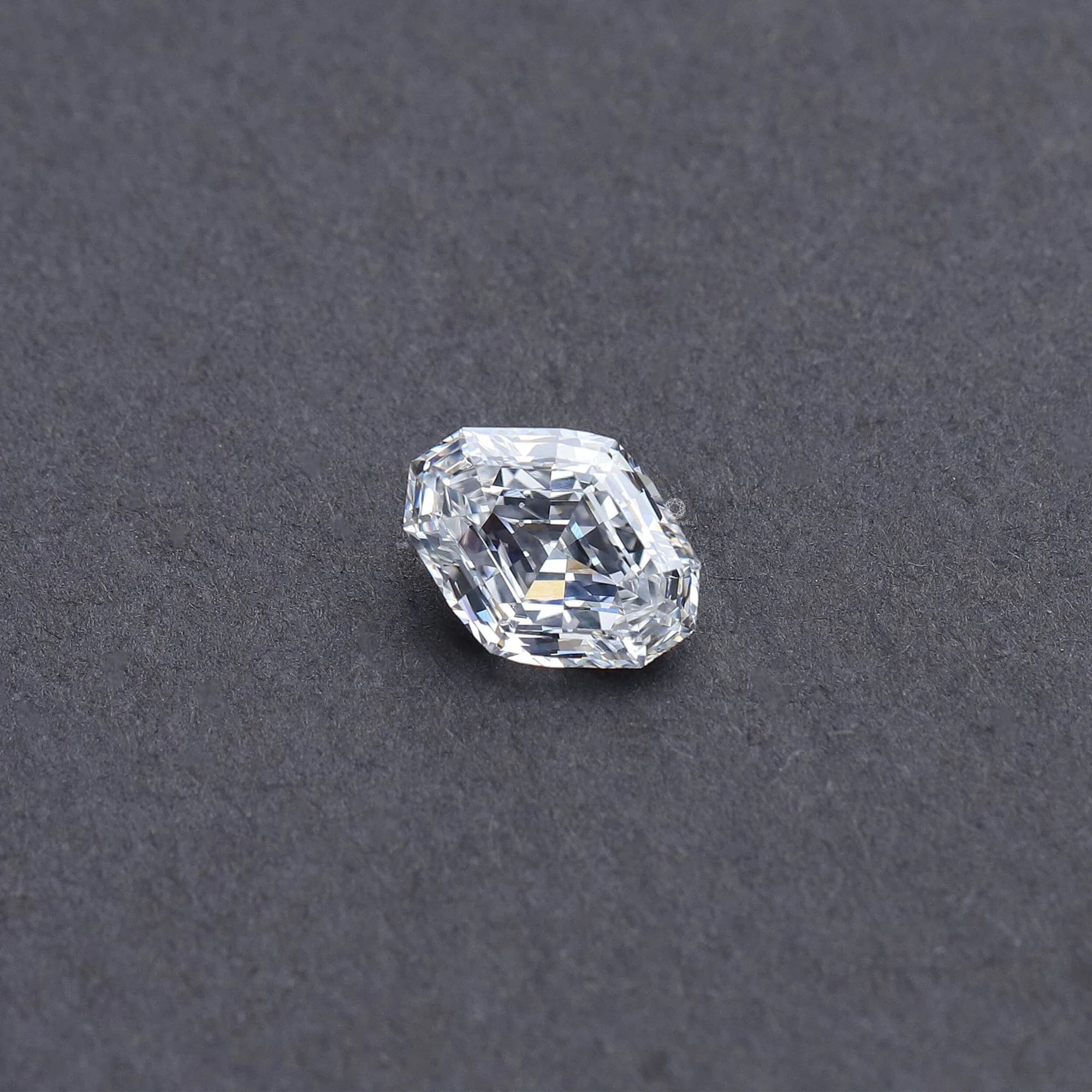 Modified Lozenge Step Cut Loose Diamond