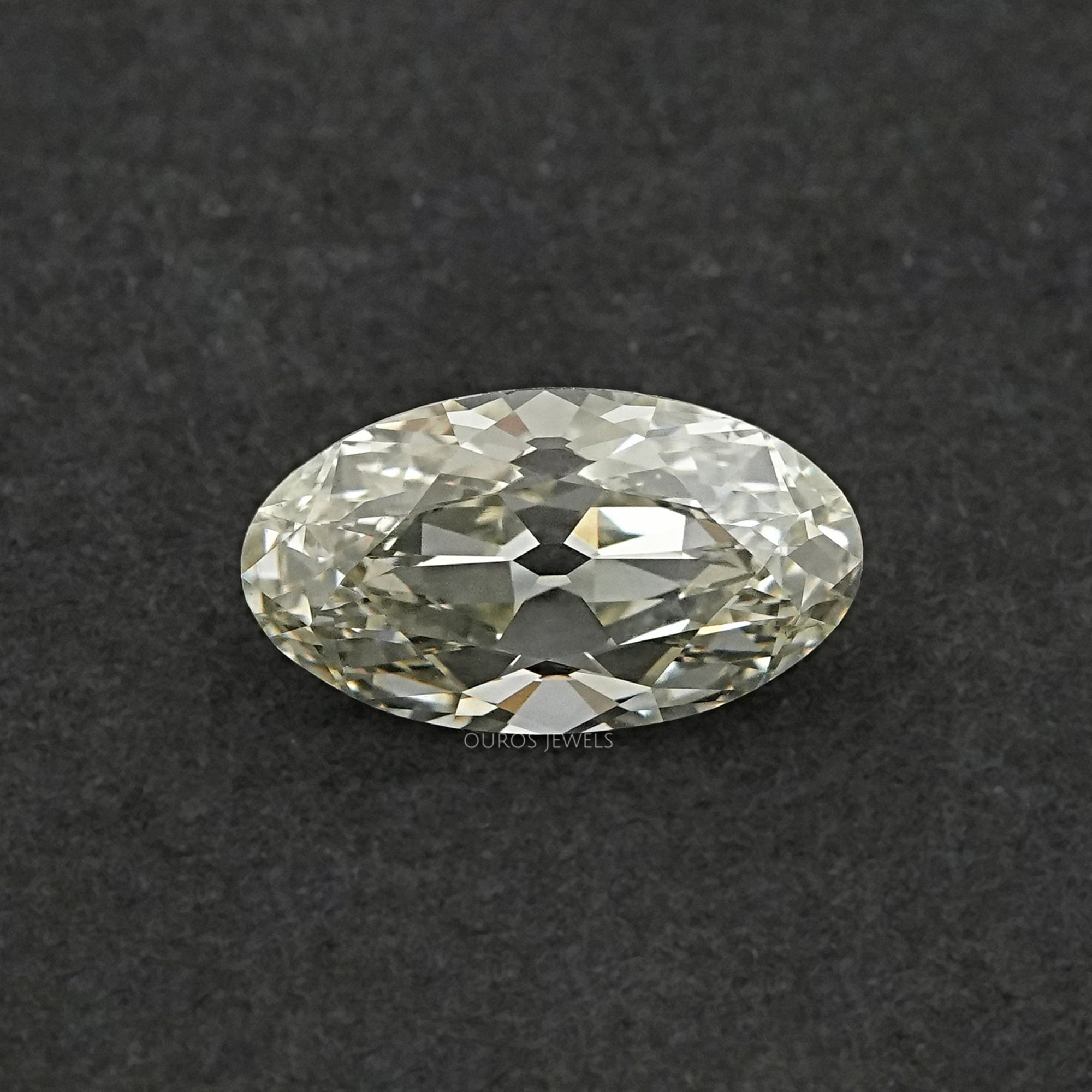 Moval Shape Lab Diamond - Old Mine Cut JK VS [J To Z_VS] Loose