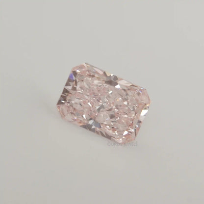Fancy Vivid Pink Radiant Shape Lab Diamond