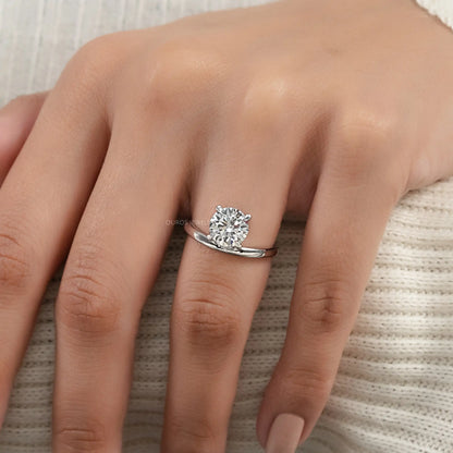 Round Cut Solitaire Wave Diamond Ring Ring