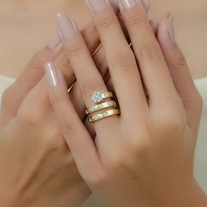 Round Lab Diamond Spiral Wedding Band Rings
