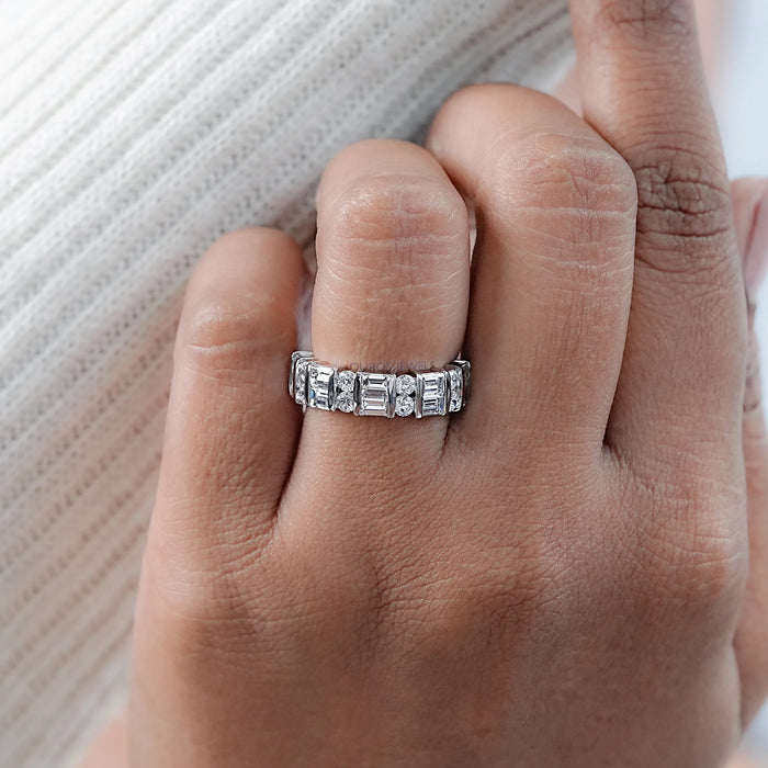 Bar Set Multi Diamond Wedding Band