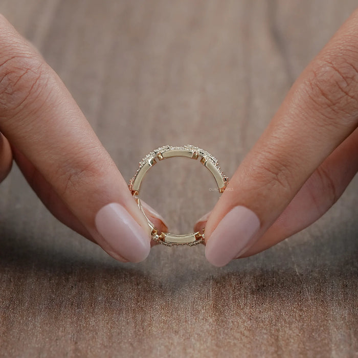 Lab Grown Diamond Chain Link Ring With Round Cut