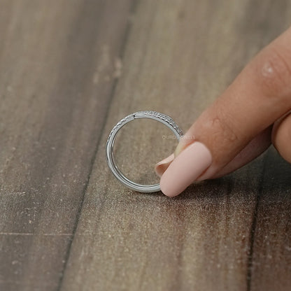Lab Grown Round Diamond Spiral Band Ring