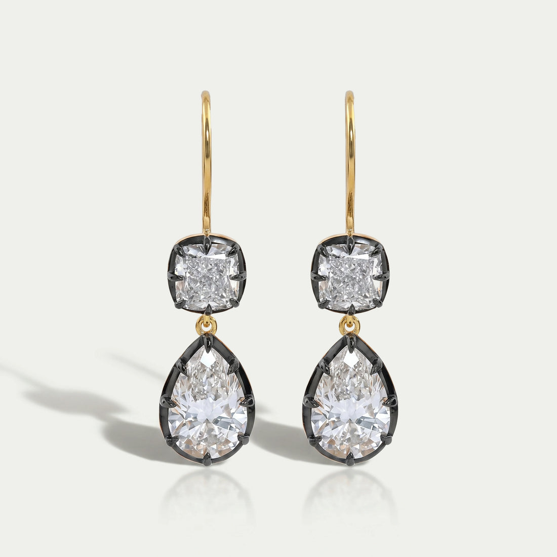 Meryl Streep Golden Awards 2024-Pear Drop Earrings