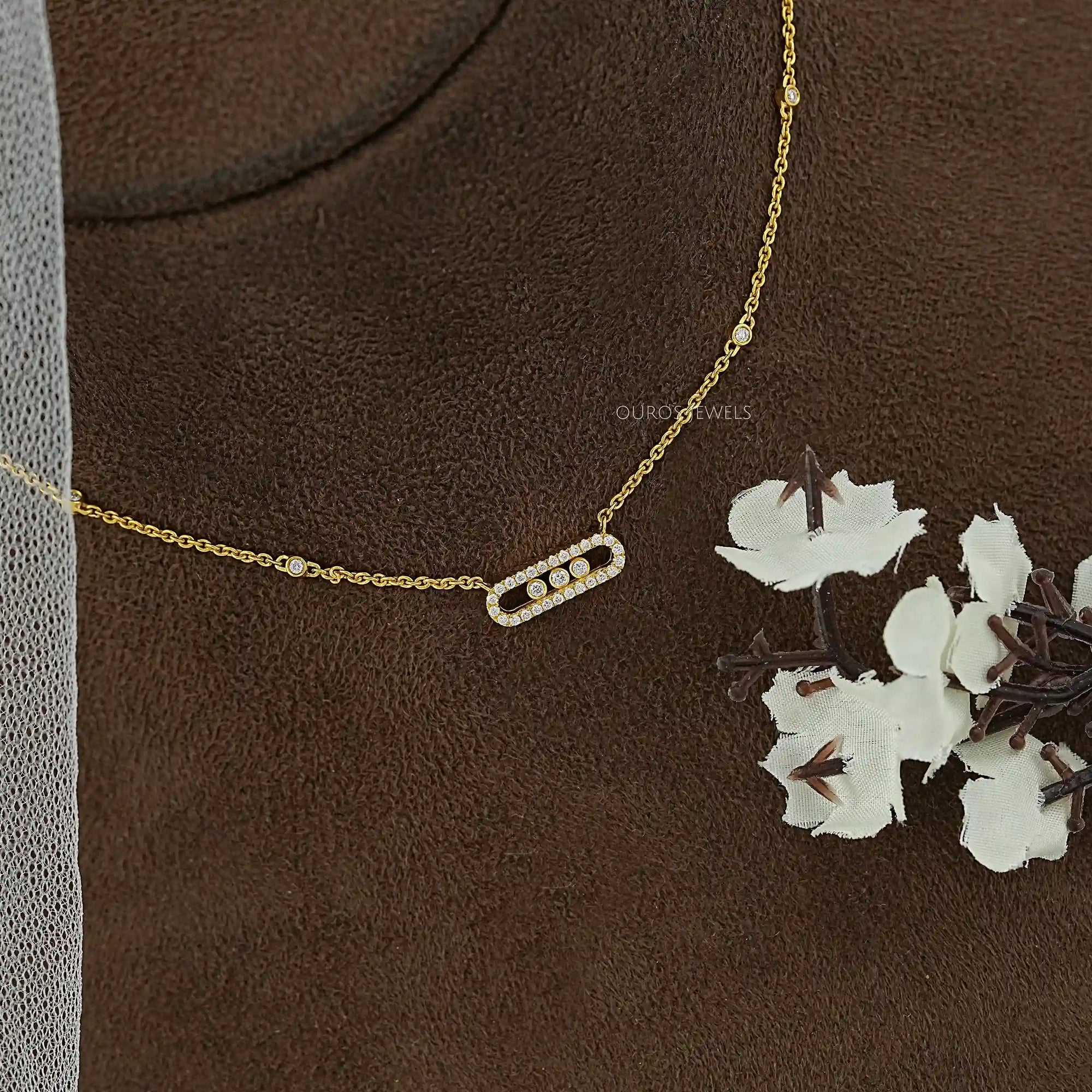 Movable Lab Diamond Paperclip Pendant Necklaces