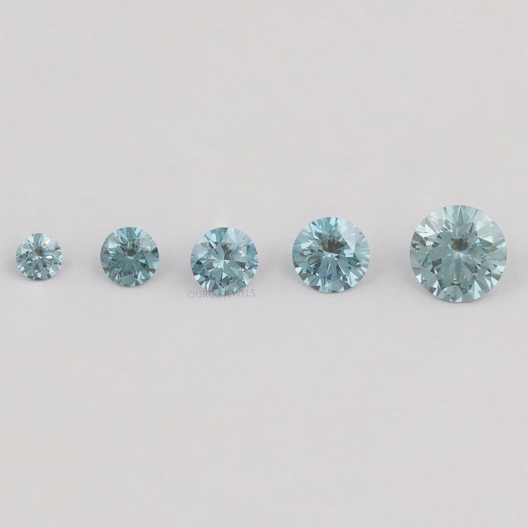 Colored Blue Round Cut Lab Diamond