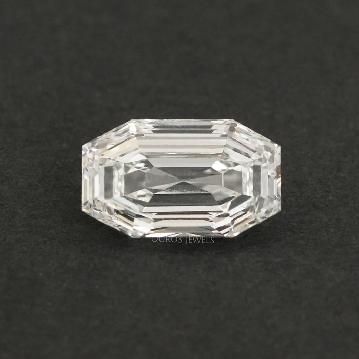 Emerald Cut Lab Diamond With 2.02 Carat