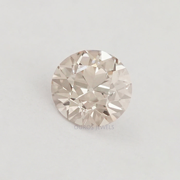 front view of flower pattern round shape diamond old european cut