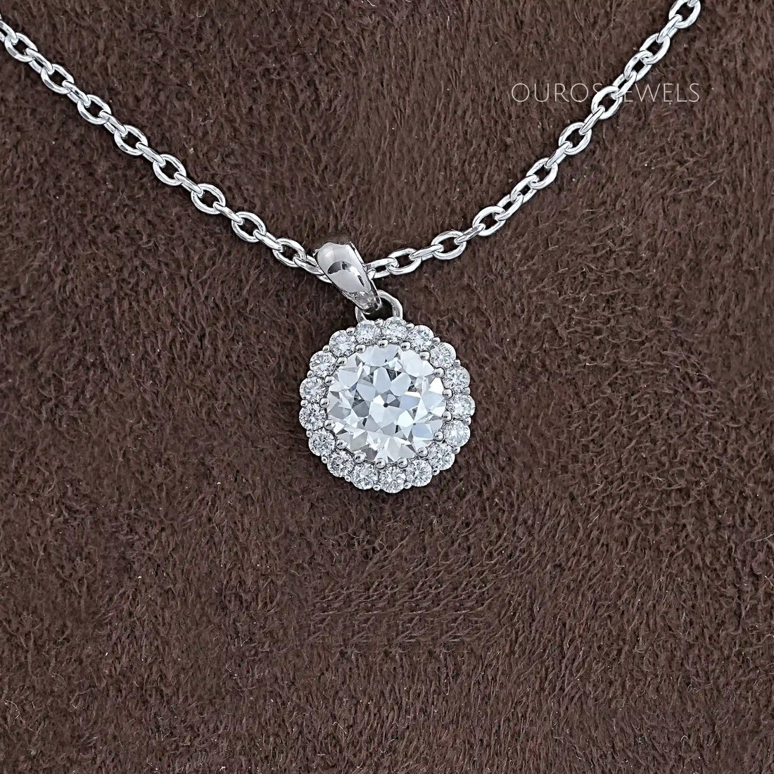 OEC Round Cut Halo Diamond Pendant Necklaces