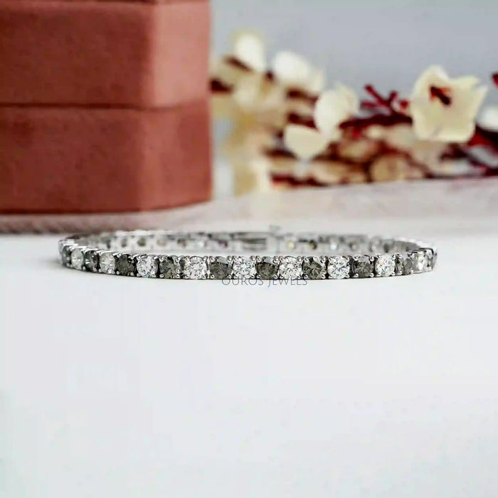 Round Cut Diamond Tennis Bracelet With 3.80 MM