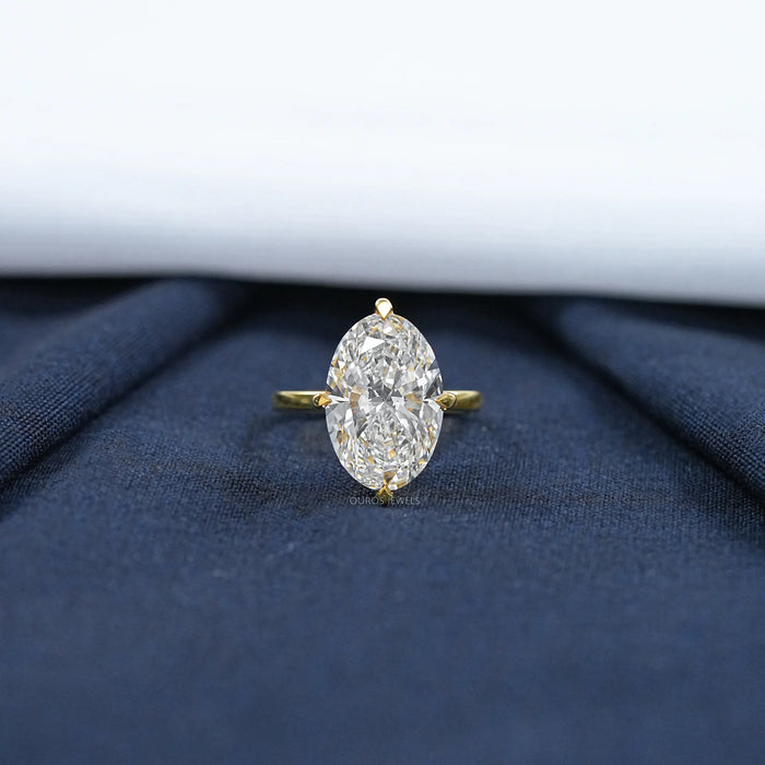 Oval Cut Diamond Solitaire Ring - Hailey Bieber Edition