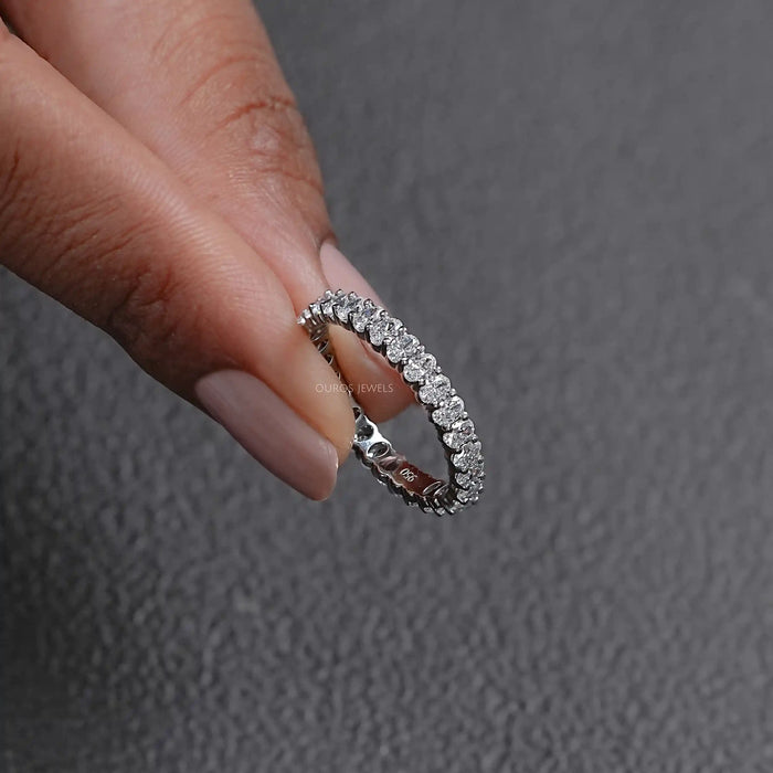 Diamond Wedding Ring With Eternity Oval Cut