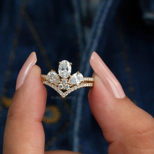 [A Women Holding Oval Cut Wedding Ring]-[Ouros Jewels]