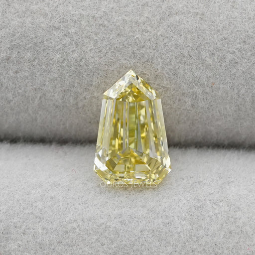 front view of 1.50 carat yellow arrow cut lab grown loose diamond