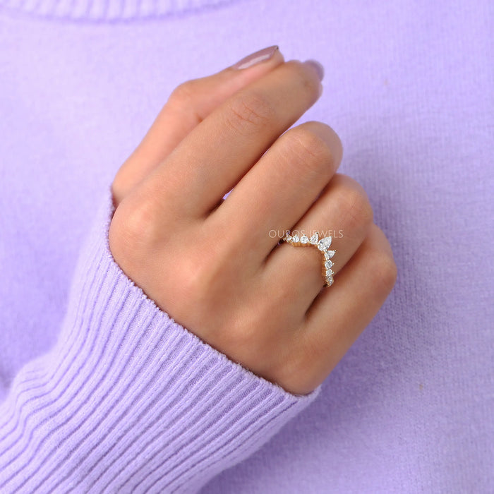 Curved Diamond Wedding Band With Pear And Round Cut