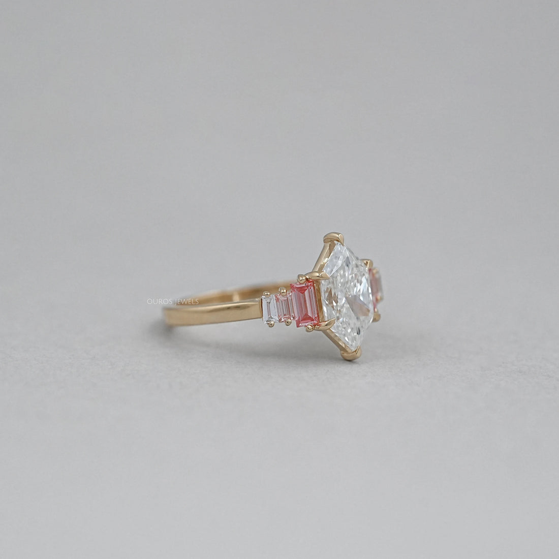 Dutch Marquise Diamond Ring With Baguette