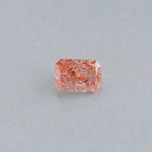 Radiant Cut Lab Grown Diamond With 1.05 Carat