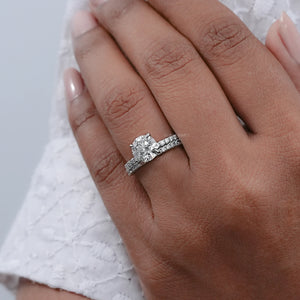 Round Cut Lab Grown Diamond Bridal Ring Set