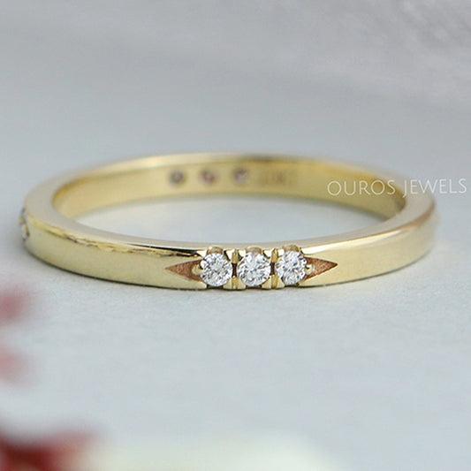 Round Cut Dainty Wedding Ring