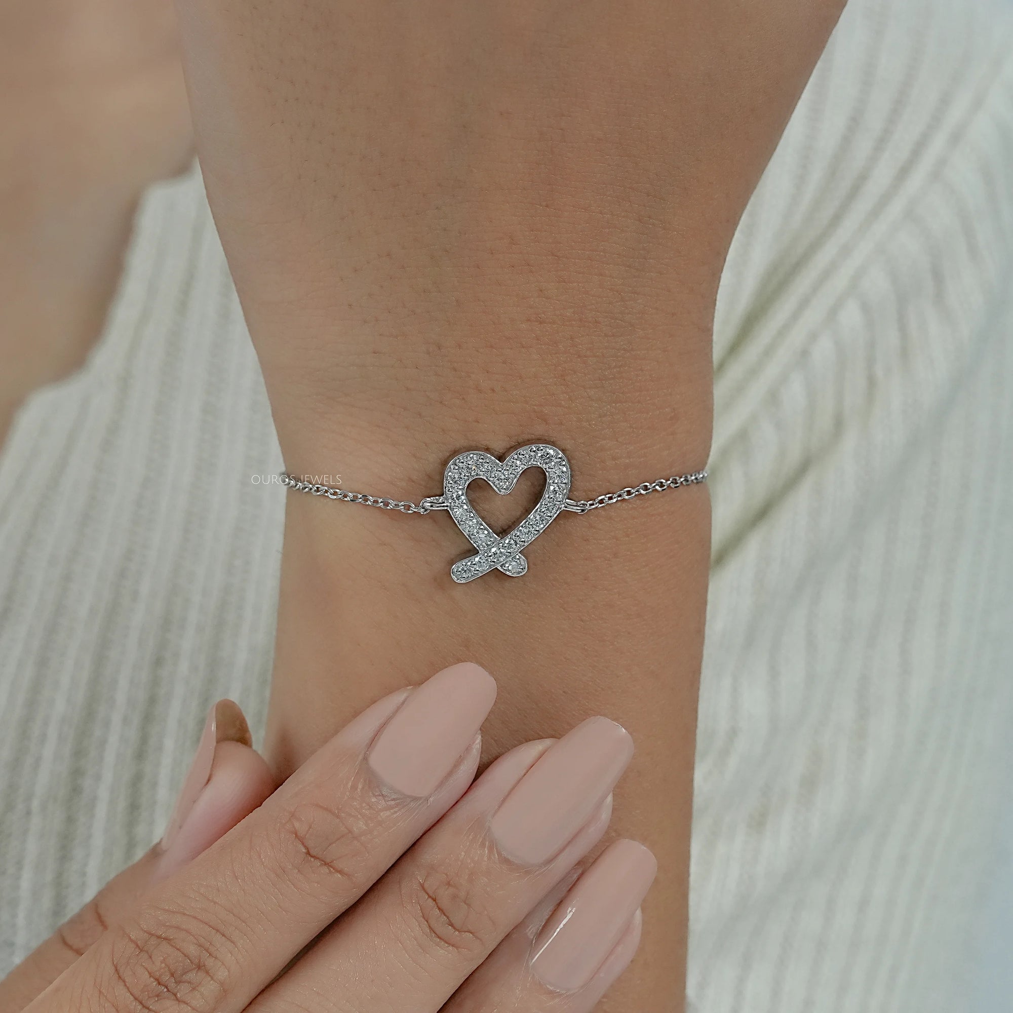 Round Diamond Open Heart Bracelet Bracelet