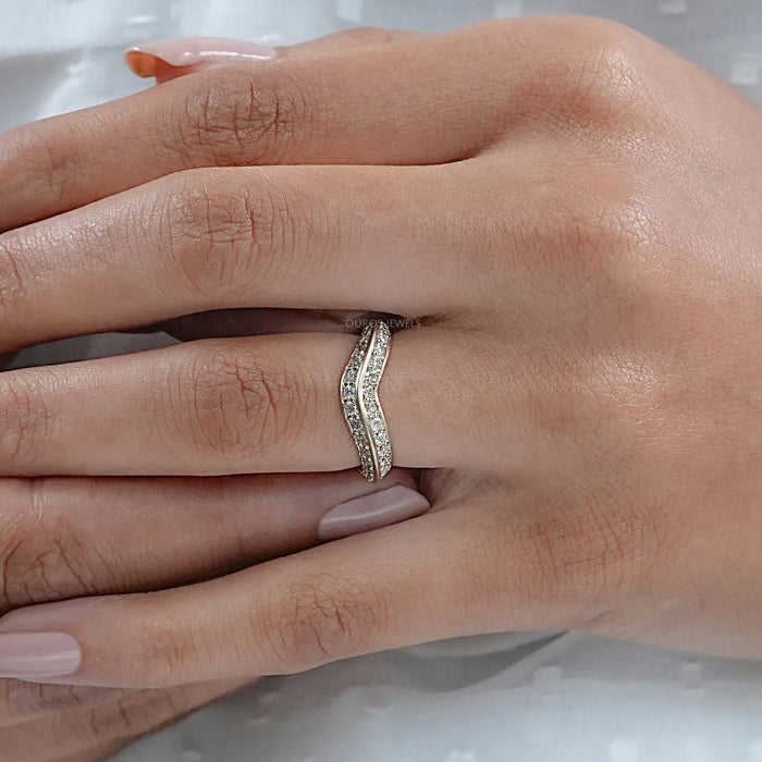 Round  Diamond Double Row Curved Wedding Band