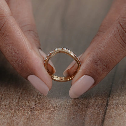 Round Lab Diamond Double Wave Curved Band Rings