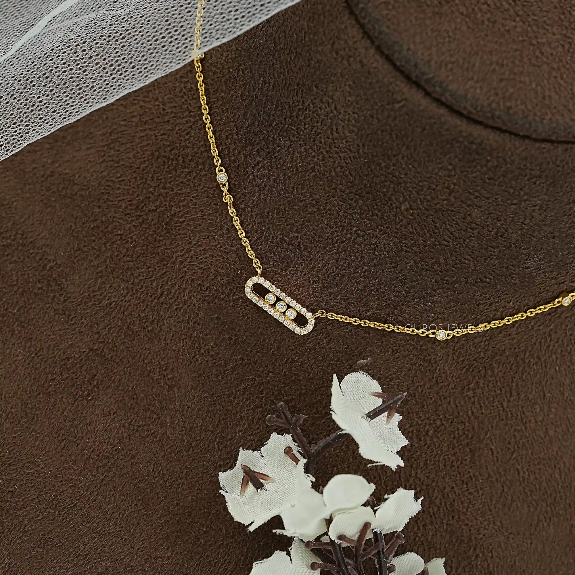 Movable Lab Diamond Paperclip Pendant Necklaces
