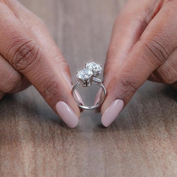 Round Lab Diamond Toi Et Moi Anniversary Ring