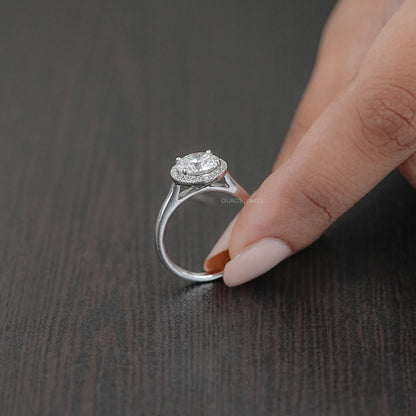 Round Brilliant Cut Halo Diamond Solitaire Engagement Ring Ring