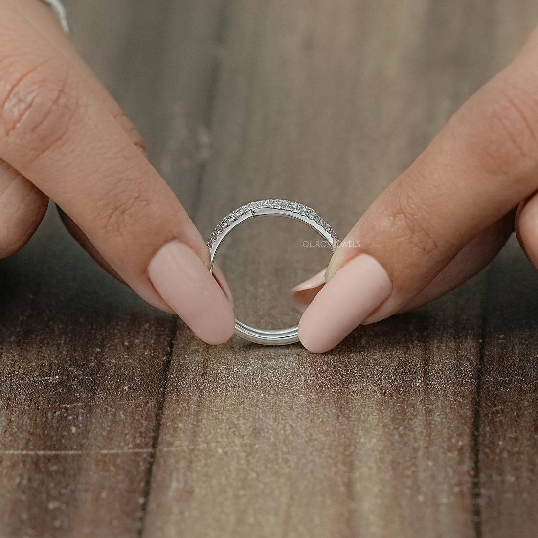 Lab Grown Round Diamond Spiral Band Ring