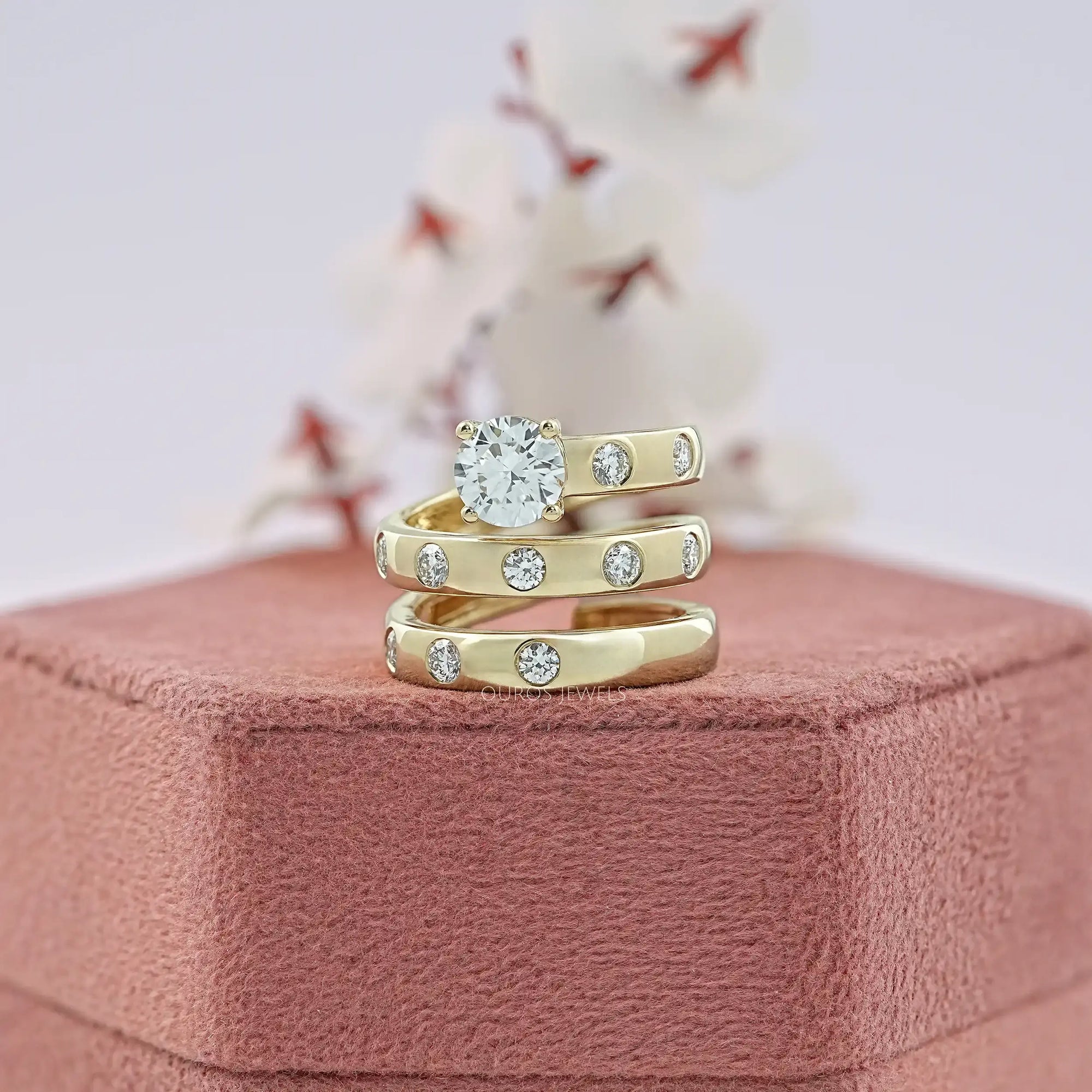 Round Lab Diamond Spiral Wedding Band Rings