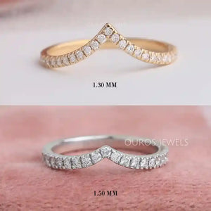 Round Diamond Wedding Rings In Curved V Shape